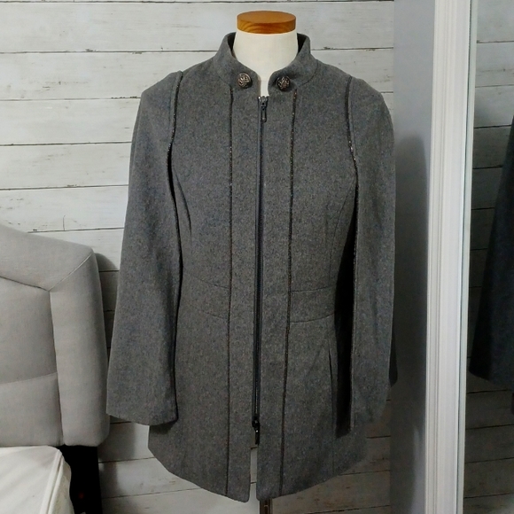 White House Black Market Smoked Pearl Ball Chain-Trim Cape Womens Small - Picture 4 of 11